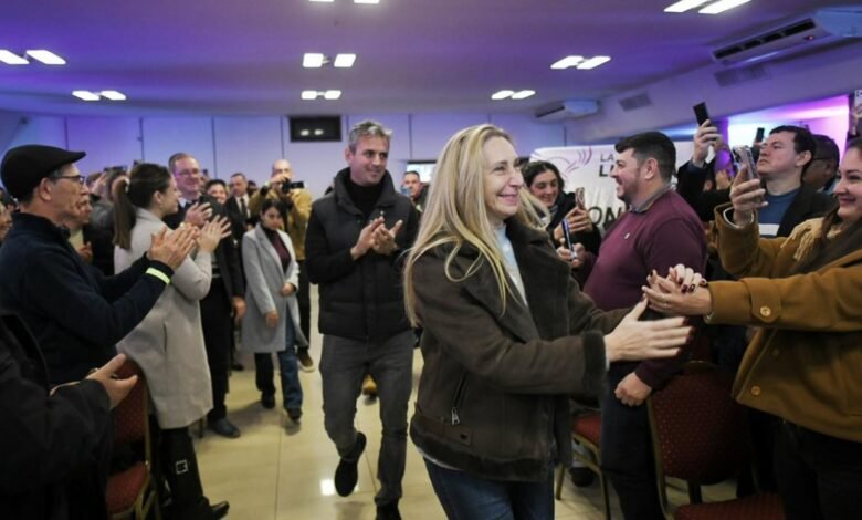Karina es la dirigente con peor imagen del oficialismo, solo le ganaría a Alberto