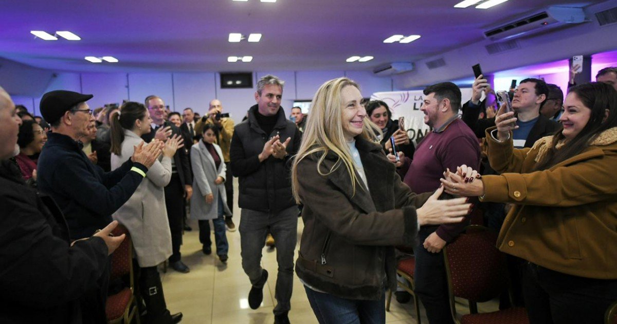 Karina es la dirigente con peor imagen del oficialismo, solo le ganaría a Alberto