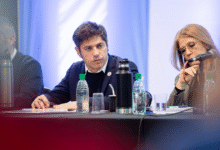 Kicillof convocó a una cumbre y anunció: "No hay sumisión, vamos a las PASO o internas"