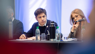 Kicillof convocó a una cumbre y anunció: "No hay sumisión, vamos a las PASO o internas"