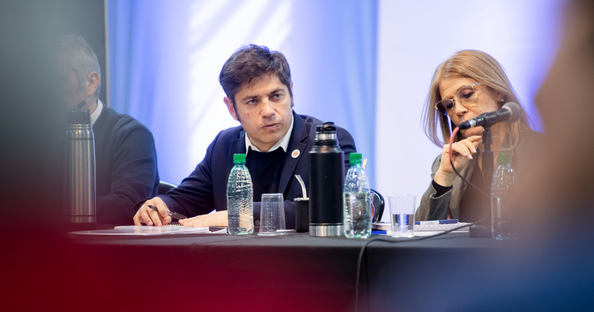 Kicillof convocó a una cumbre y anunció: "No hay sumisión, vamos a las PASO o internas"