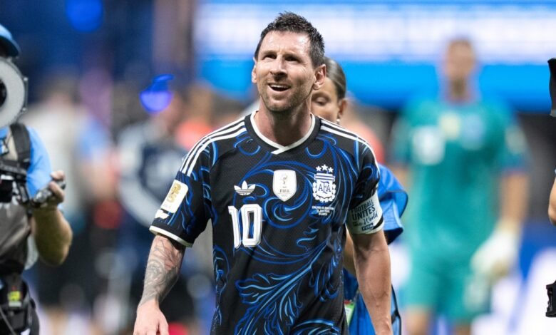 Milei dijo que los jugadores son "imprudentes" y Messi le recordó que "la gente no llega a fin de mes"