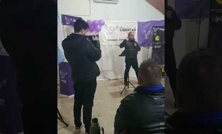 Pettovello furiosa porque movilizó la delegada de la Anses a una oficina del PAMI para defender a Adorni