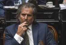 Bertie dijo que los endeudados son llorones que no quieren pagar la TV que compraron para el Mundial