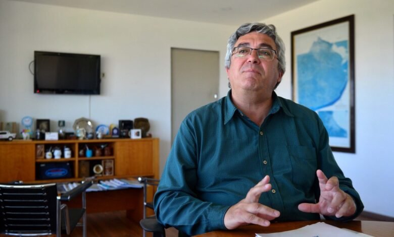 El gobierno de Kicillof denunció una entrega exprés de los permisos de pesca de calamar