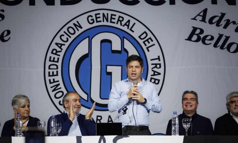 Kicillof encabezó un acto con la CGT en Chaco: "Milei, la culpa del endeudamiento de las familias es tuya"