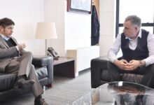 Kicillof se reunió con Susan Segal y viajó a Montevideo para charlar con Yamandú Orsi