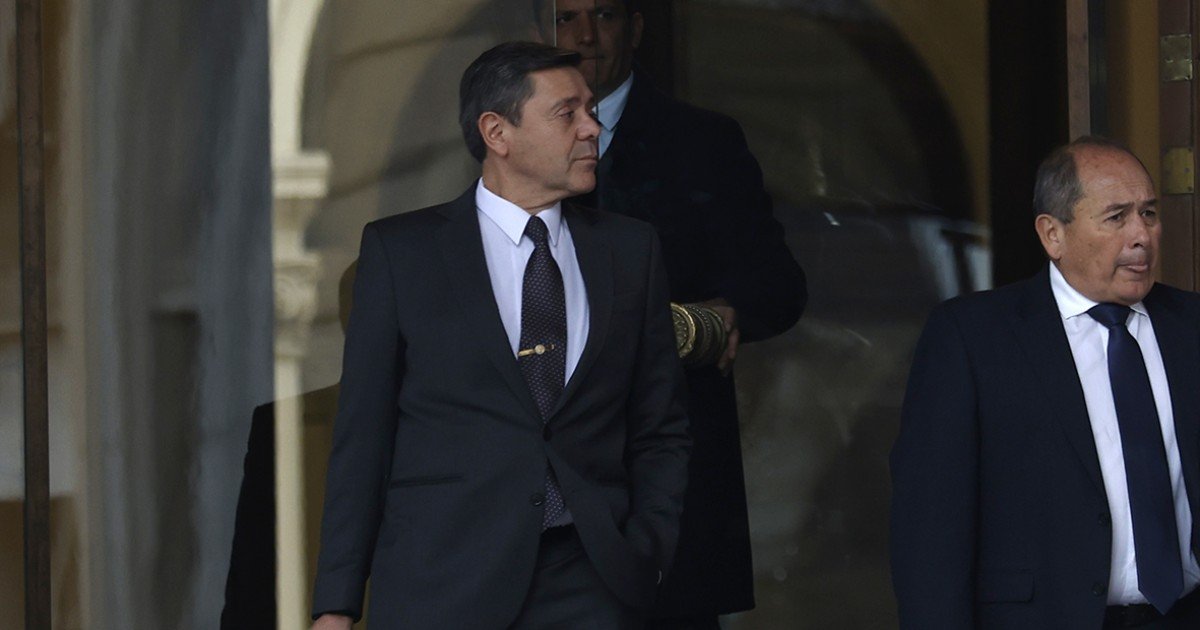 La derogación del decreto del practicaje potenció la interna entre la Armada y Prefectura