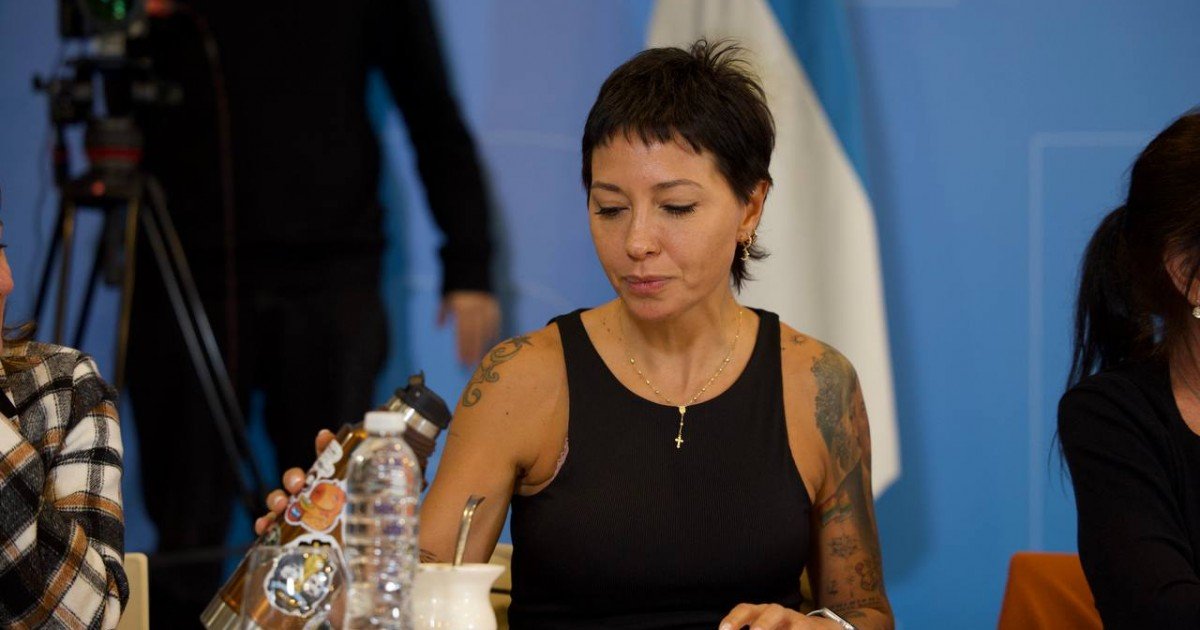 Mayra salió a defender a Sagasti, pero no tuvo éxito: "decile que renuncie, vale la pena"