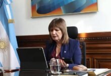 Bullrich provoca a Milei con una canción de Lali: "No voy a cambiar por mucho que ladren"