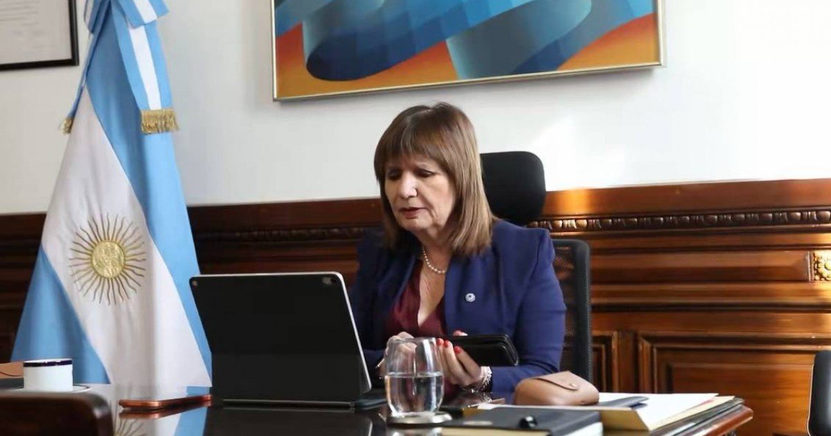 Bullrich provoca a Milei con una canción de Lali: "No voy a cambiar por mucho que ladren"