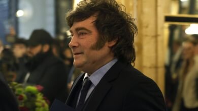 Choque total del gobierno con la UIA: el vice dijo que Caputo es un trader y Milei bajó a Santilli del acto