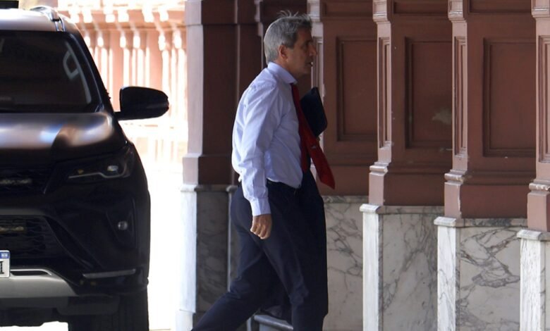 Denunciaron a Toto Caputo por el escándalo con el RIGI de Central Puerto