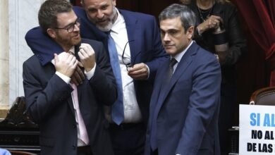 El peronismo corre a Milei por derecha y le pide que elimine los beneficios fiscales a Inglaterra