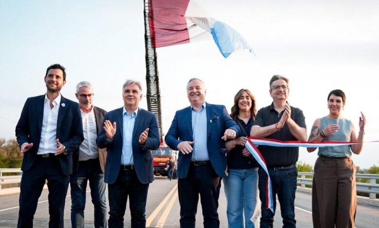 Llaryora inauguró otro tramo de la circunvalación y reclamó fondos de las retenciones