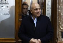 Manzur empieza a caminar en Tucumán y espera a diciembre para definir si enfrenta a Jaldo