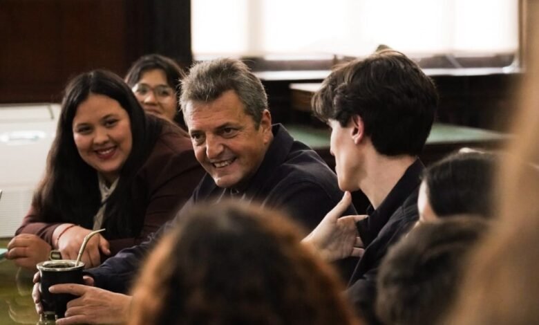 Massa eludió lanzarse, pero advirtió: "Se viene una renovación en el peronismo"