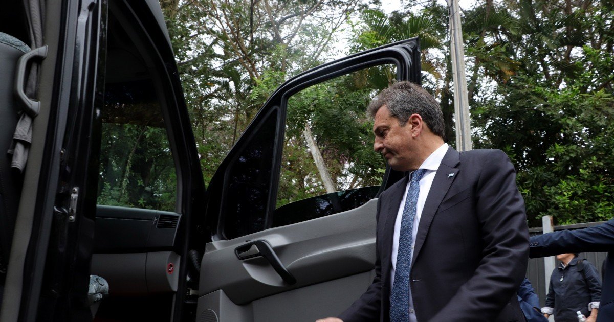 Massa en una cumbre con intendentes: "Quiero ser el arquitecto de la unidad"
