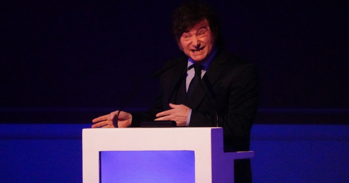 Milei: "Yo ya tengo mi futuro asegurado, si no ganamos, la sociedad se está suicidando"