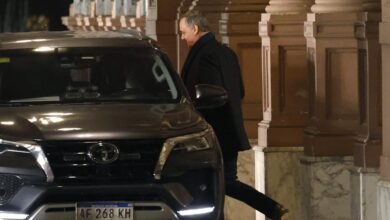 Revelan que Adorni estaba en Chile en una de las fechas en las que dijo que compró bitcoins