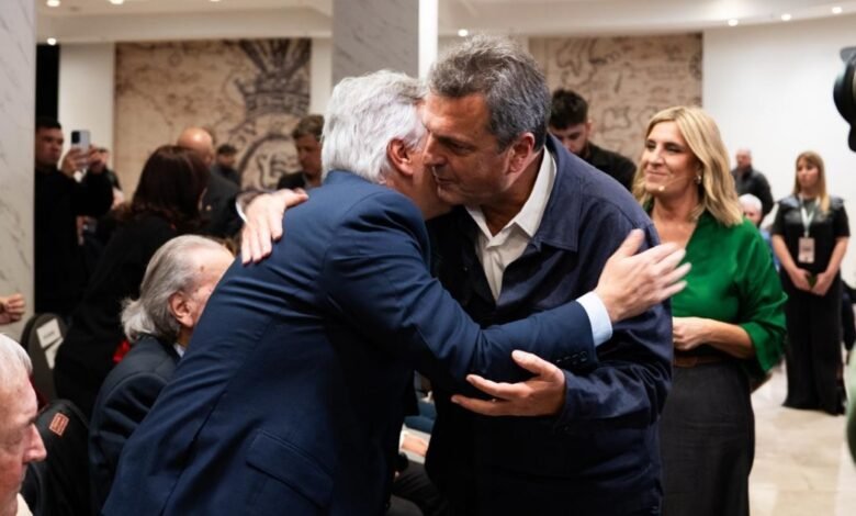 Un acto por De la Sota reunió a Massa, Schiaretti, Llaryora y Brito