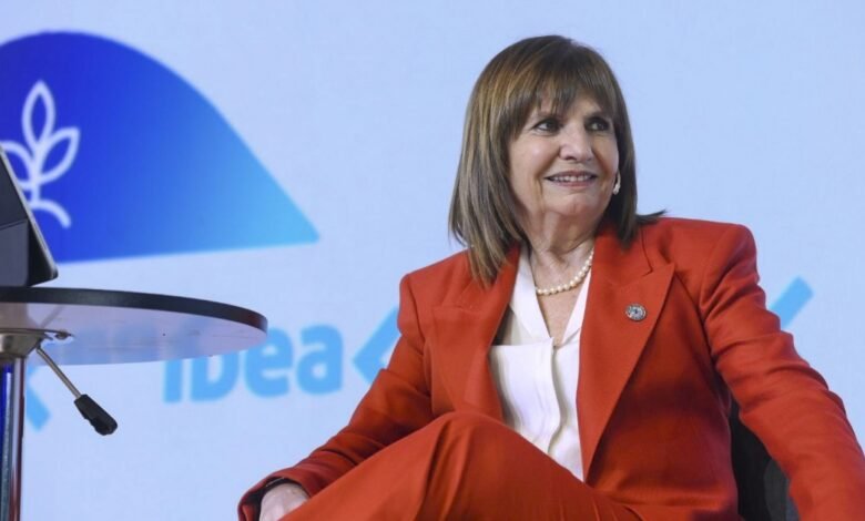 Bullrich aprovechó la ausencia de Milei para mostrarse como candidata ante un grupo de CEOS