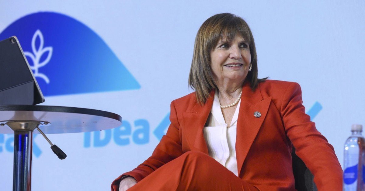 Bullrich aprovechó la ausencia de Milei para mostrarse como candidata ante un grupo de CEOS