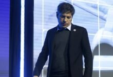 El gobierno presiona a la Cámara Electoral para que obligue a Kicillof a desdoblar la elección