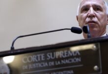 Escracharon a Lorenzetti en la UBA y tuvo que suspender una charla