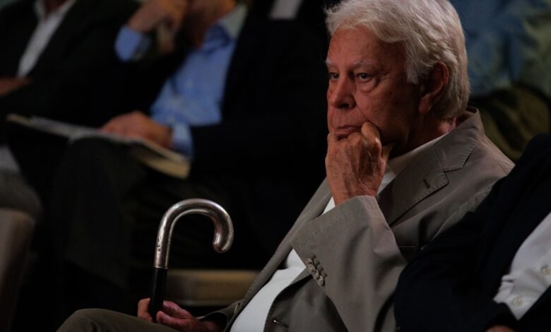 Felipe González le pegó a Milei: "Si sigue viniendo a España va a ganar Pedro Sánchez"