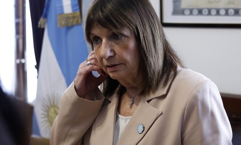 Los trolls de Milei empezaron a atacar a Bullrich, que por ahora no piensa contestar
