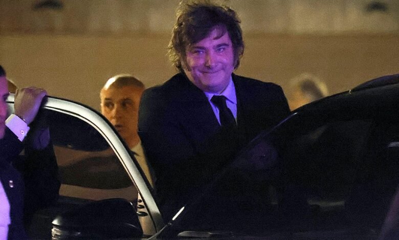 Milei pidió "quemar en la hoguera" a los periodistas y Bullrich puso cara de desaprobación