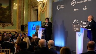 Milei quemó los puentes con Clarín: "Un medio corrupto que volteó un gobierno para que le licúen la deuda"