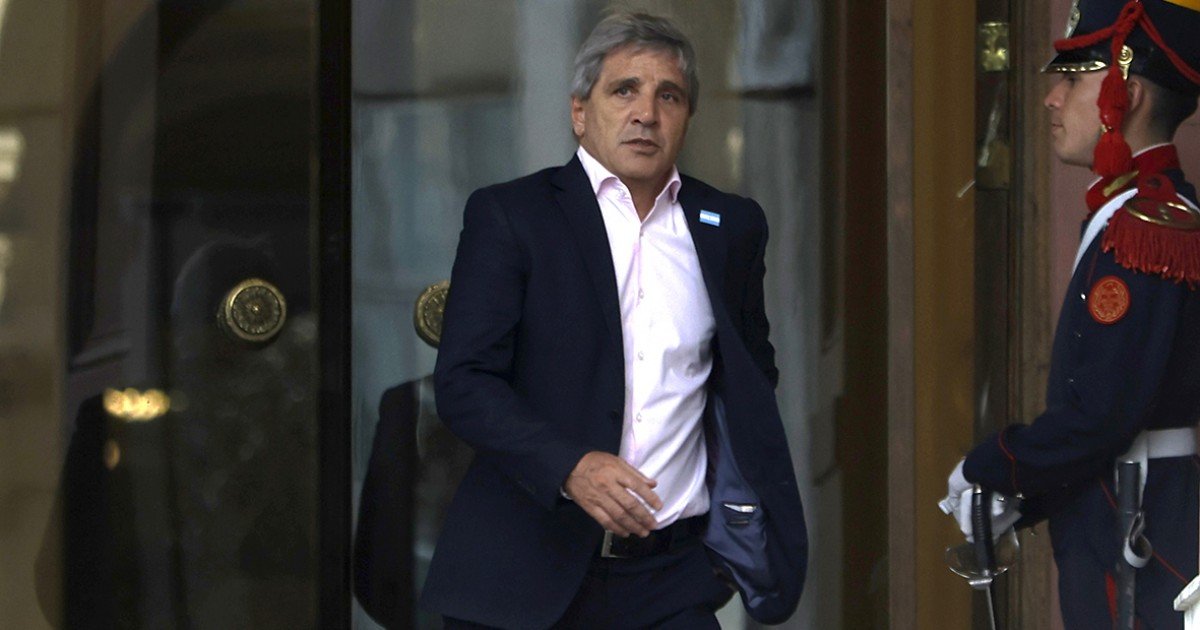 Milei tuvo que negar la salida de Toto Caputo: "Tenemos una relación simbiótica"