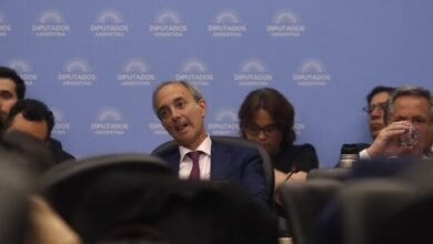 Papelón de Torrendell: apuntó contra los que tardan en graduarse y le recordaron que él estuvo 15 años para egresar