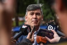 Passerini traza una estrategia para que los intendentes puedan demandar por las tasas ante la Corte