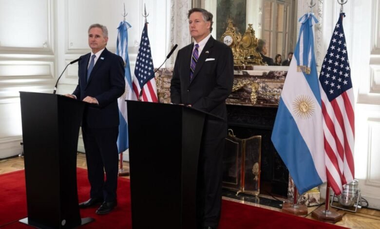 Un enviado de Trump confirmó la preocupación por la ley Malvinas y expuso a Quirno